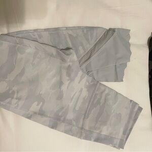 LuluLemon Gray Camouflage Leggings